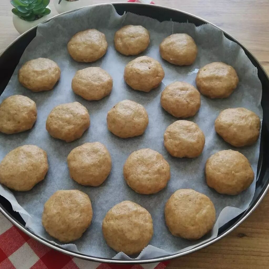 Tam Buğday Unlu Peynirli Nefiss Poğaça