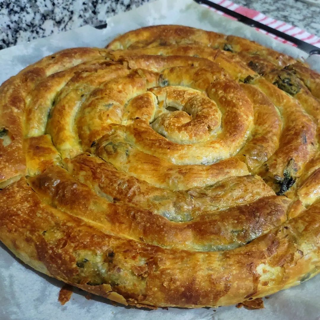El Açması Ispanaklı Boşnak Böreği Tarifi