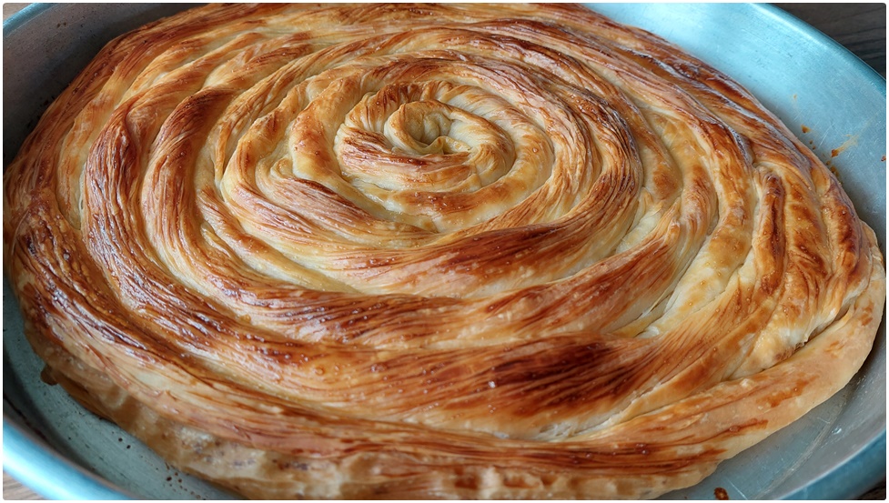 El Açması Peynirli Burgu Börek Tarifi