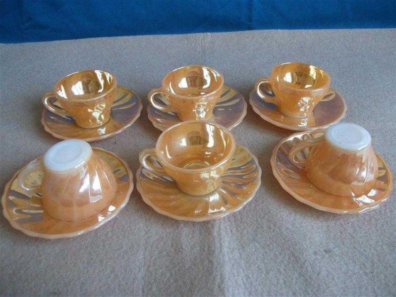 Her Evde Bulunan Sarı Fincan Takımı