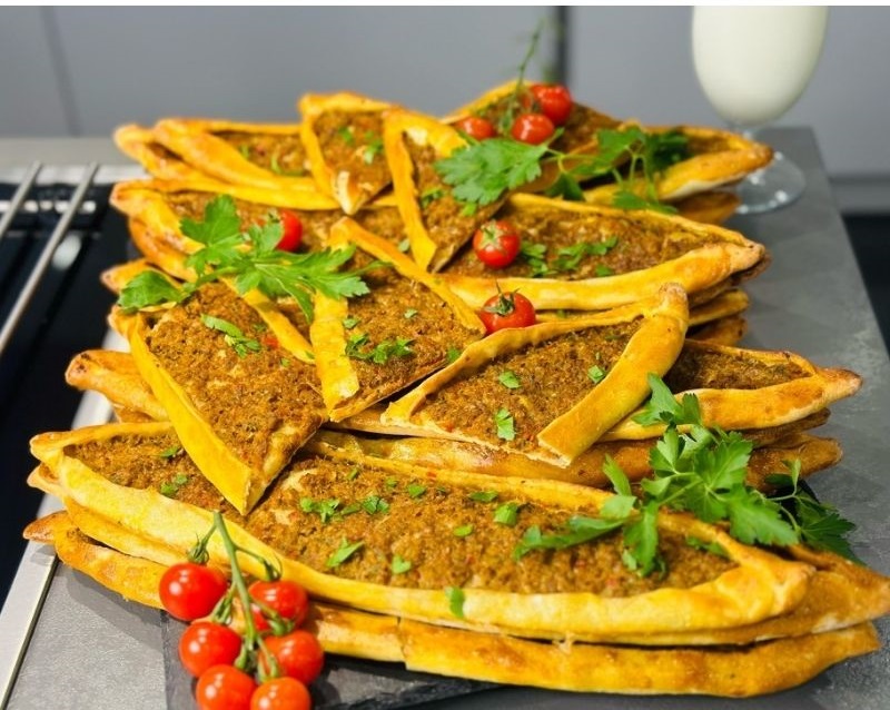 Kıymalı Pide
