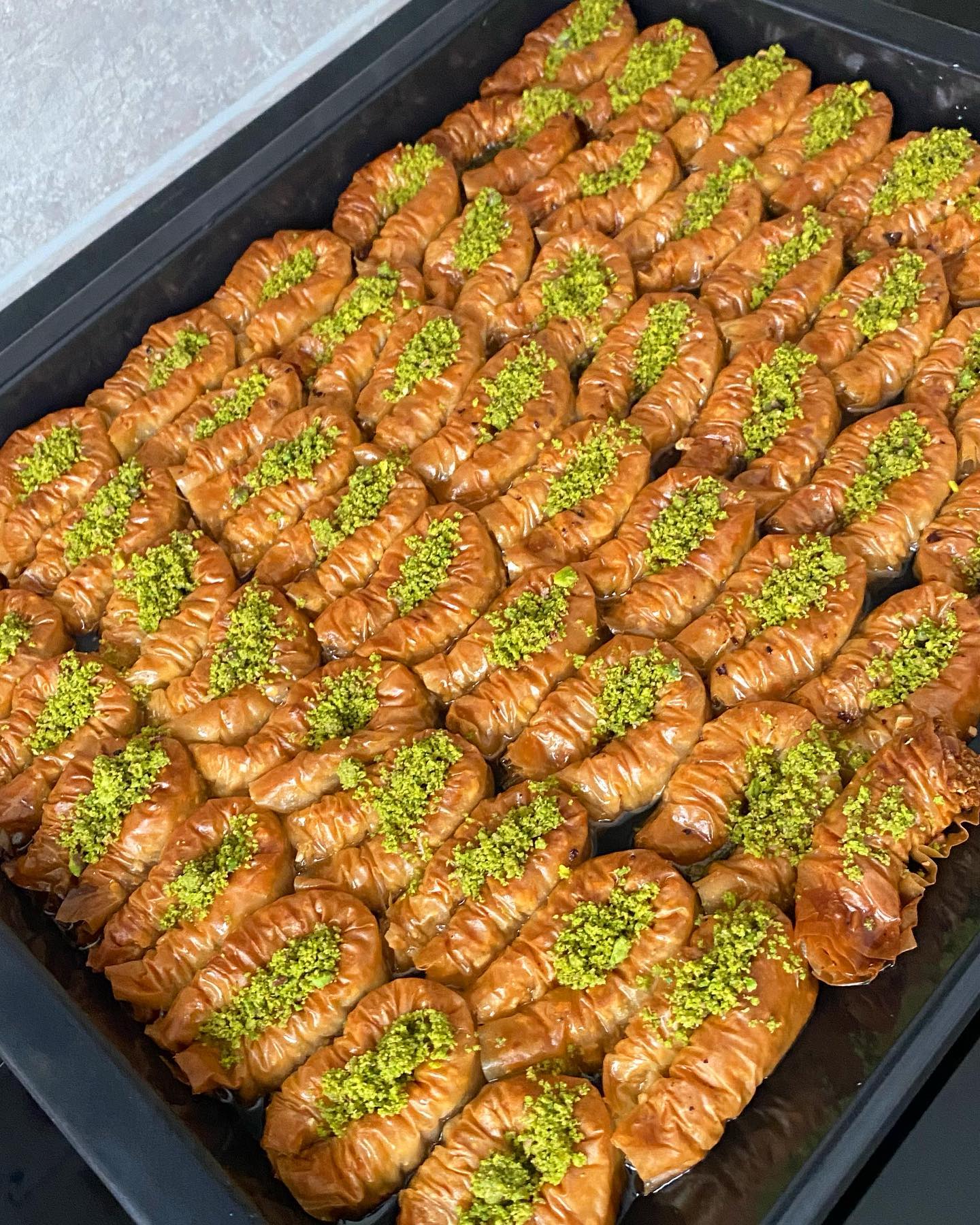 Hazır Baklava Yufkasıyla Büzme Tatlısı