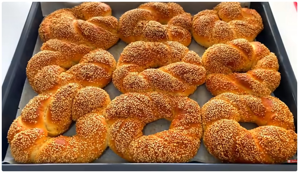 Dışarda Tanesi 10 Lİra Kahvaltıya Çıtır Simit