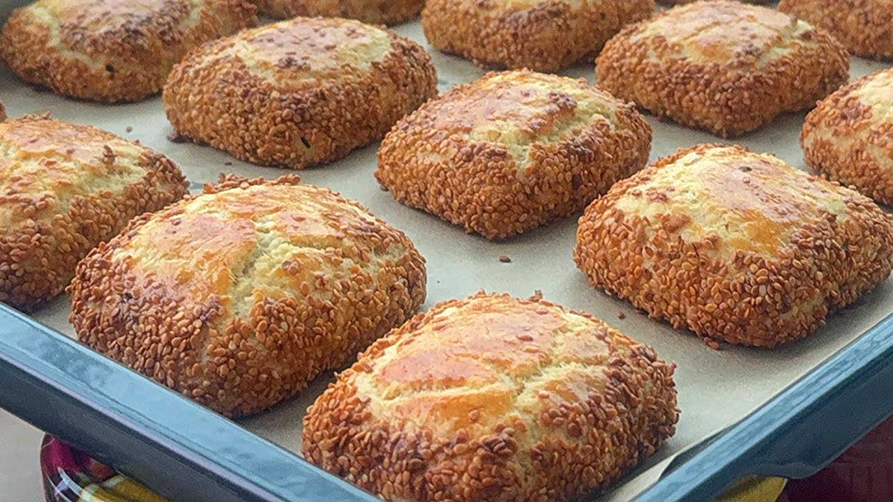 10 Dakikada Hazırla Ver Fırına Mayasız Kare Poğaça Tarifi
