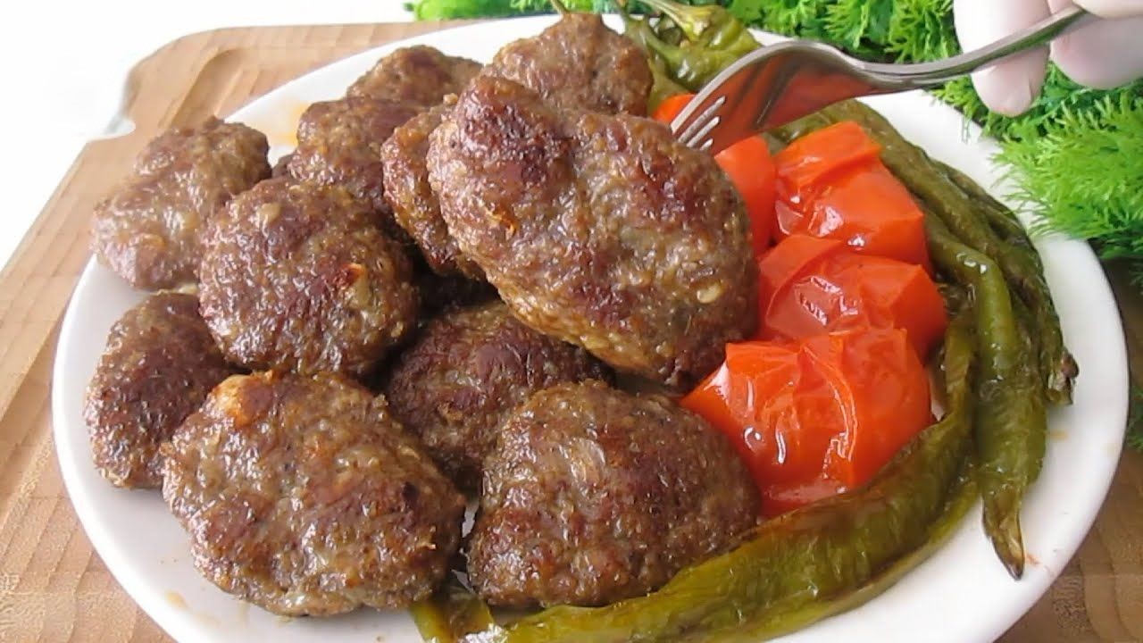 Yumuşacık Sulu Sulu Ve Çok Lezzetli Sodalı Köfte Tarifi
