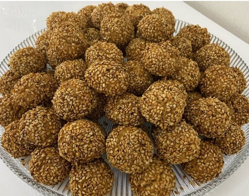 Lokmalık Susamlı Kıyır Kurabiye