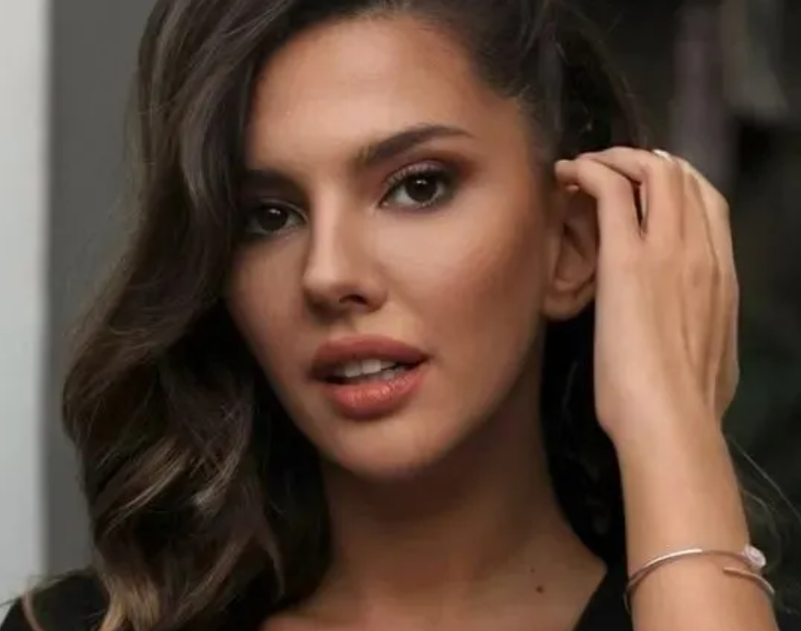 2 başrol oyuncusu birden ayrılıyor