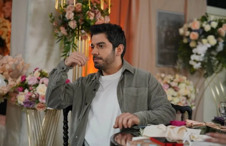 2 başrol oyuncusu birden ayrılıyor