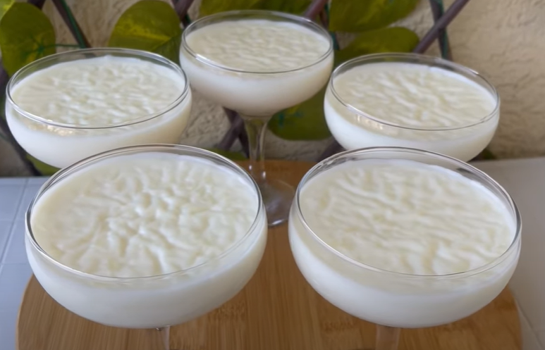 Dakikasına Kadar Tam Ölçülü Sütlaç Tarifi