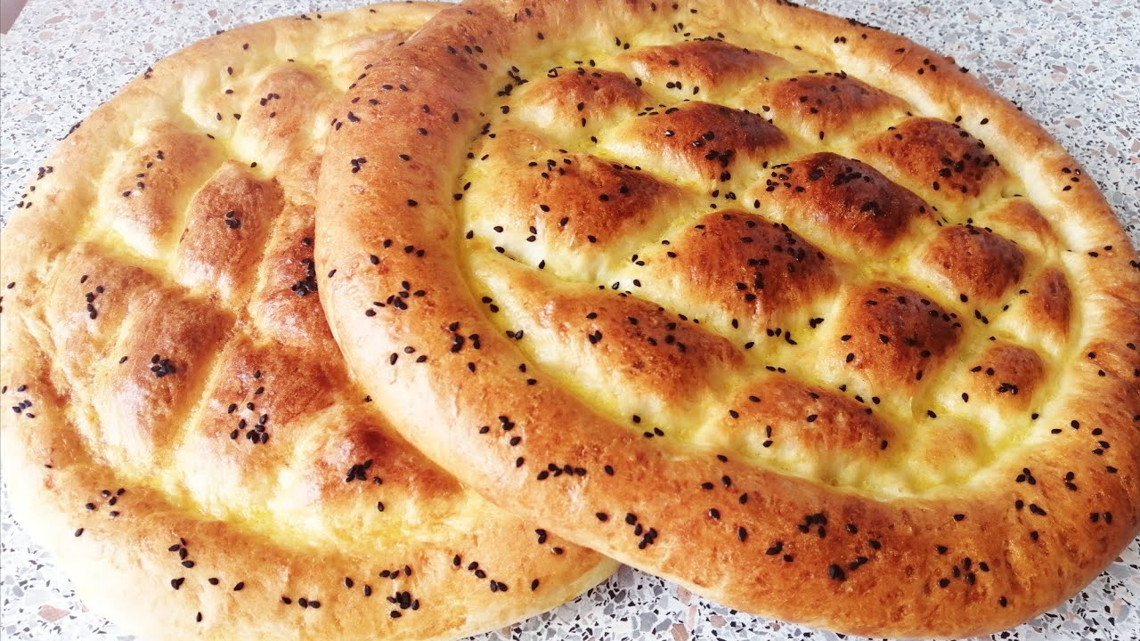 Sırrı Hamurunda Yumuşacık Mis Gibi Ramazan Pidesi