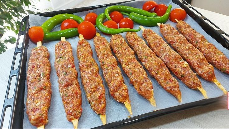Parmak Yedirten Adana Kebabı Fırında Kebap Tarifi