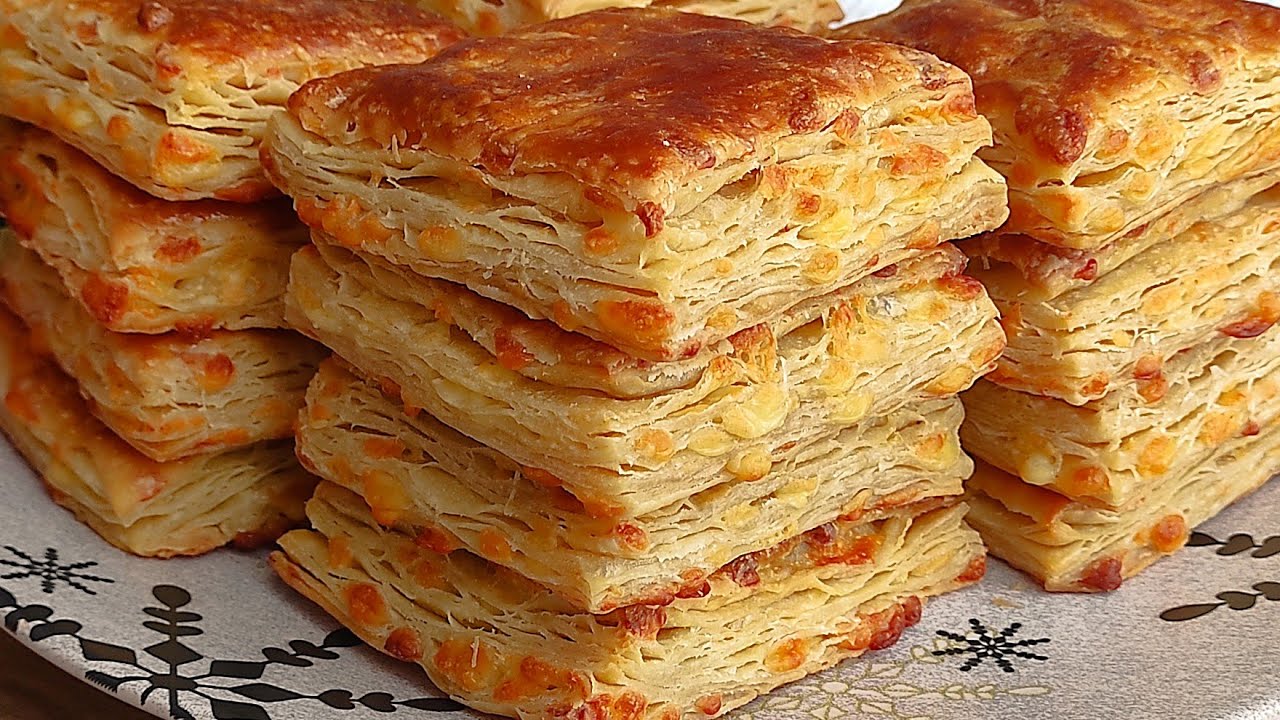 En Kolay En Lezzetli Kaşarlı Börek
