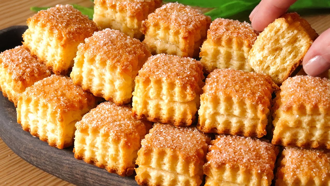 Ağızda Dağılan Şekerli Mini Kare Kurabiye Tarifi