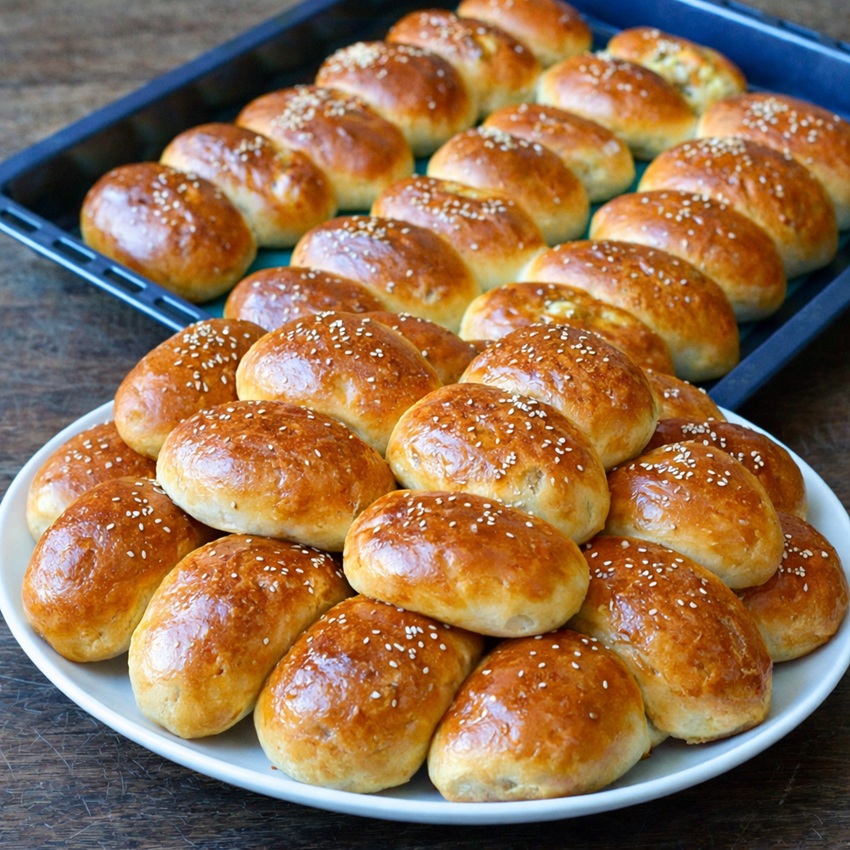 Yumuşacık Pamuk Poğaça Tarifi