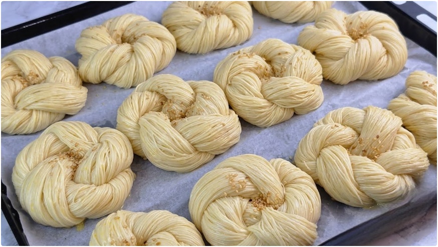 Tel Tel Ayrılan Çörek Tarifi
